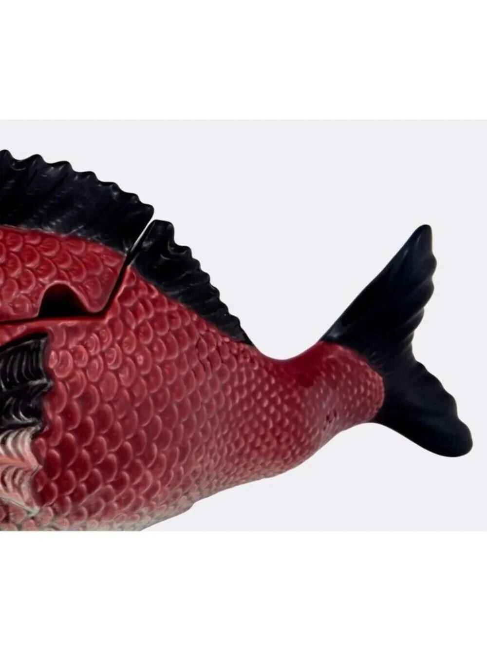 Bordallo Pinheiro Majolica Ceramic Red Fish Covered Dish Tureen Centerpiece NEW